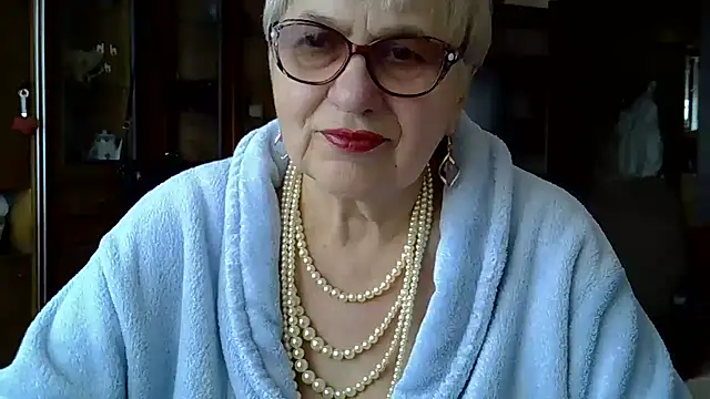 Snapshot of SweetCherry27 chatting on 11, 3, 2025 SweetCherry27 online show from 11, 3, 2025