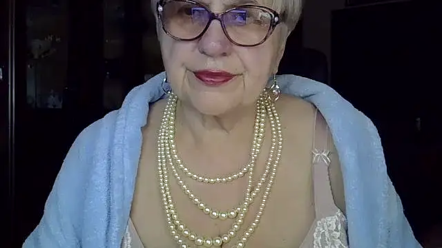 Snapshot of SweetCherry27 chatting on 11, 3, 2025 SweetCherry27 online show from 11, 3, 2025