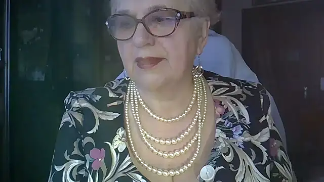 Snapshot of SweetCherry27 chatting on 12, 3, 2025 SweetCherry27 online show from 12, 3, 2025