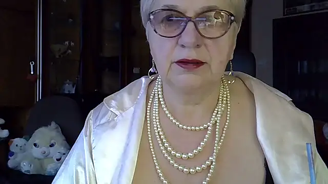 Snapshot of SweetCherry27 chatting on 14, 3, 2025 SweetCherry27 online show from 14, 3, 2025