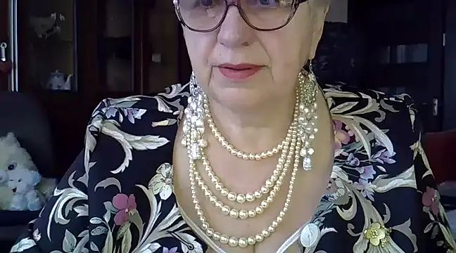 Snapshot of SweetCherry27 chatting on 16, 3, 2025 SweetCherry27 online show from 16, 3, 2025