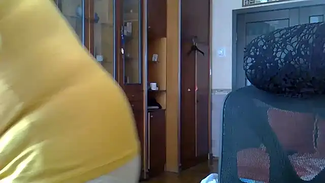 Snapshot of SweetCherry27 chatting on 22, 3, 2025 SweetCherry27 online show from 22, 3, 2025