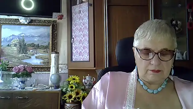 Snapshot of SweetCherry27 chatting on 15, 9, 2025 SweetCherry27 online show from 15, 9, 2025