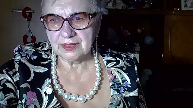 Snapshot of SweetCherry27 chatting on 1, 10, 2025 SweetCherry27 online show from 1, 10, 2025