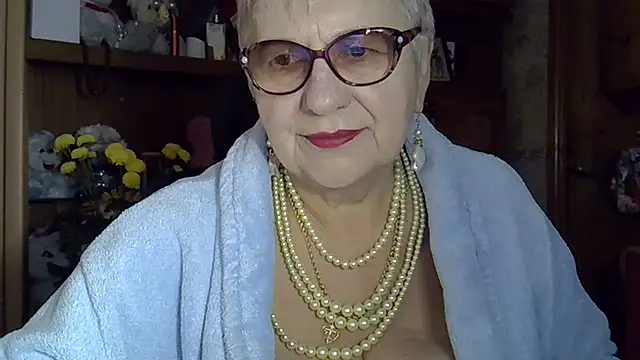 Snapshot of SweetCherry27 chatting on 23, 10, 2025 SweetCherry27 online show from 23, 10, 2025