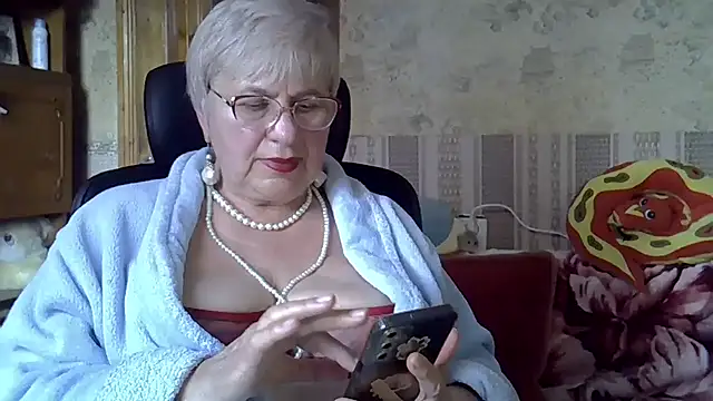 SweetCherry27 online show from 11, 5, 2026