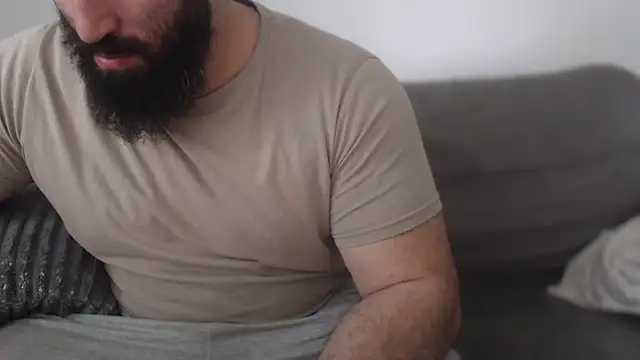 hugemachohandsome online show from 4, 5, 2026