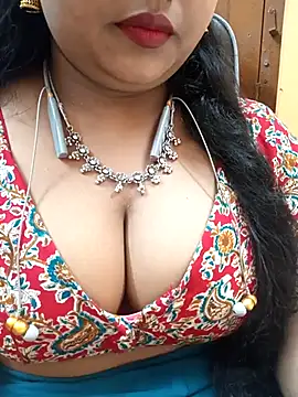 Sophiaboudi online show from 23, 9, 2025