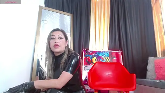 Snapshot of LatexDevil_Blondie chatting on 9, 12, 2024 LatexDevil Blondie online show from 9, 12, 2024