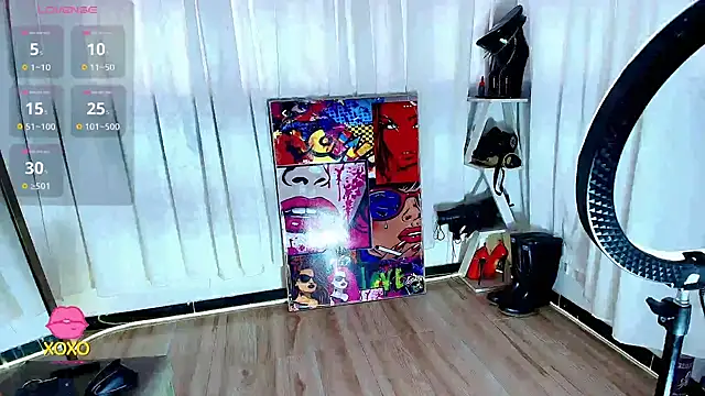 LatexDevil Blondie online show from 2, 2, 2026