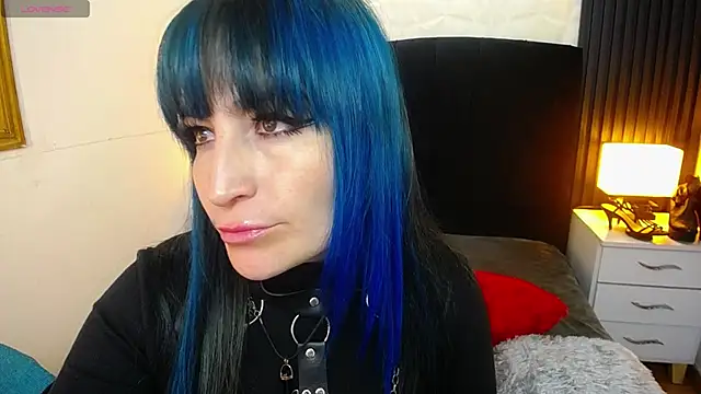 alicia moom online show from 10, 12, 2024
