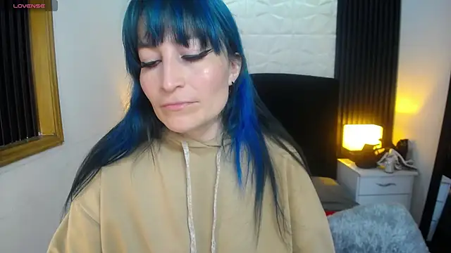 alicia moom online show from 12, 12, 2024