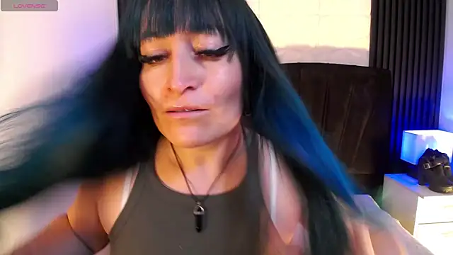 alicia moom online show from 9, 2, 2026