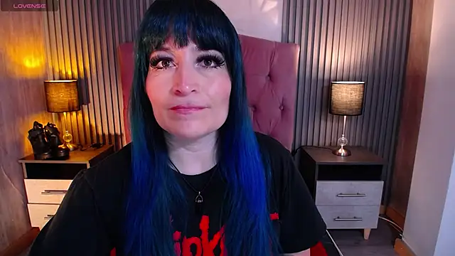 alicia moom online show from 1, 5, 2026