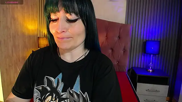 alicia moom online show from 5, 5, 2026