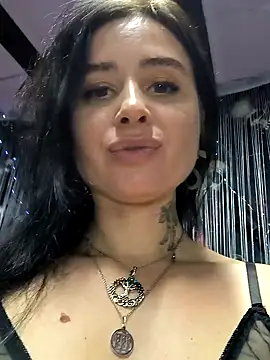 KikiXRed online show from 17, 1, 2025