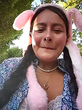 Snapshot of bellapaty chatting on 12, 9, 2025 bellapaty online show from 12, 9, 2025