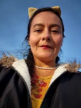 Snapshot of bellapaty chatting on 3, 10, 2025 bellapaty online show from 3, 10, 2025