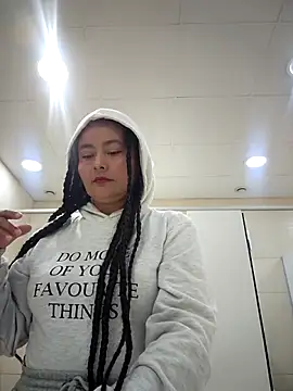 Snapshot of bellapaty chatting on 10, 11, 2025 bellapaty online show from 10, 11, 2025