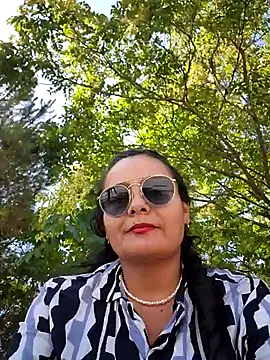 Snapshot of bellapaty chatting on 8, 7, 2026 bellapaty online show from 8, 7, 2026