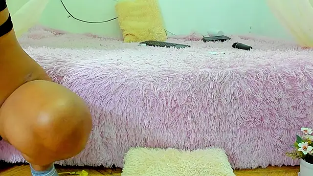 iisabella gonzalez online show from 6, 1, 2025