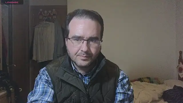 curiosillo83 online show from 4, 2, 2025