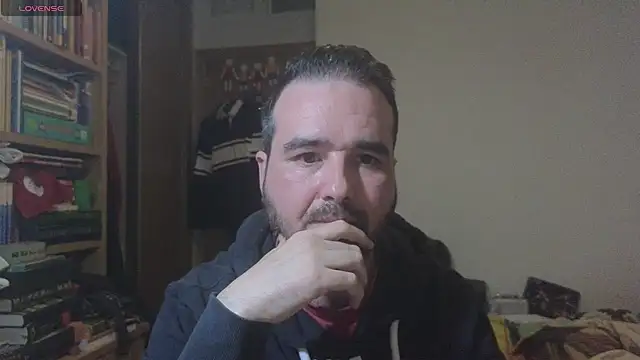 curiosillo83 online show from 14, 2, 2025