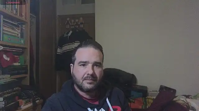 curiosillo83 online show from 15, 2, 2025