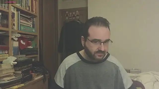 curiosillo83 online show from 15, 3, 2025