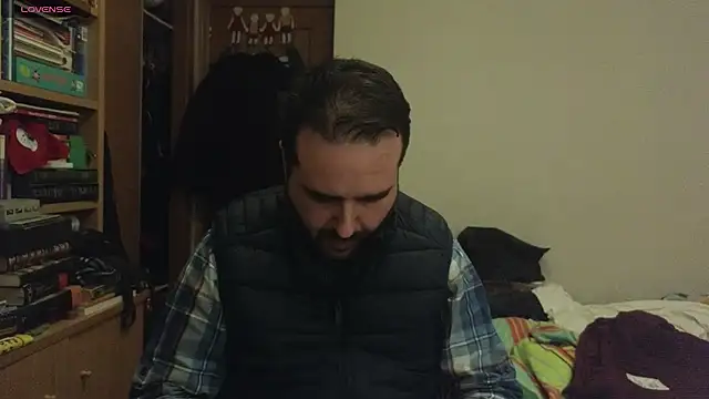 curiosillo83 online show from 20, 3, 2025