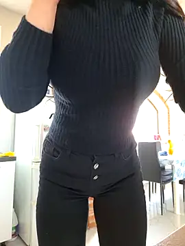 Snapshot of luxxe25 chatting on 31, 3, 2026 luxxe25 online show from 31, 3, 2026