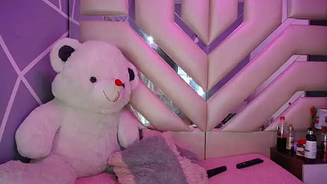Snapshot of dalia_corrs0 chatting on 14, 1, 2025 dalia corrs0 online show from 14, 1, 2025