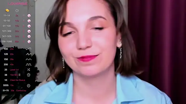 KindHazelHere  online show from 1, 3, 2025