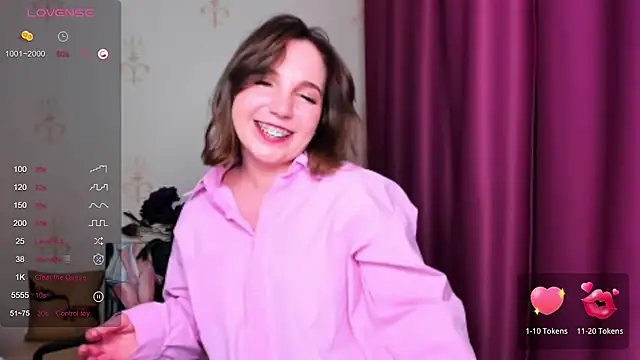 KindHazelHere  online show from 6, 3, 2025