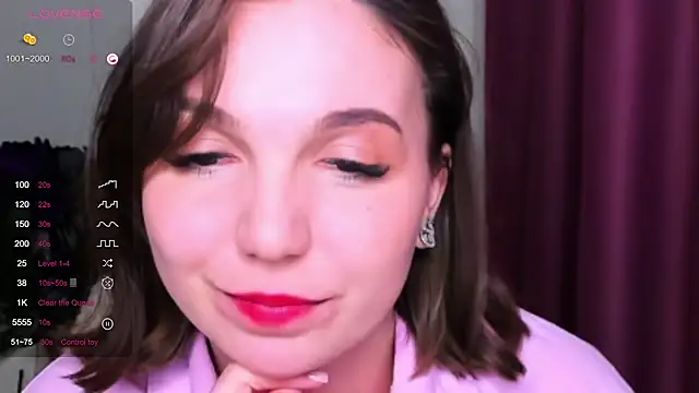 KindHazelHere  online show from 10, 3, 2025