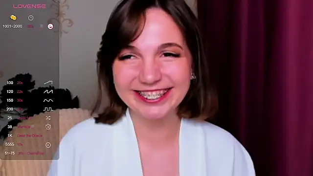 KindHazelHere  online show from 14, 3, 2025