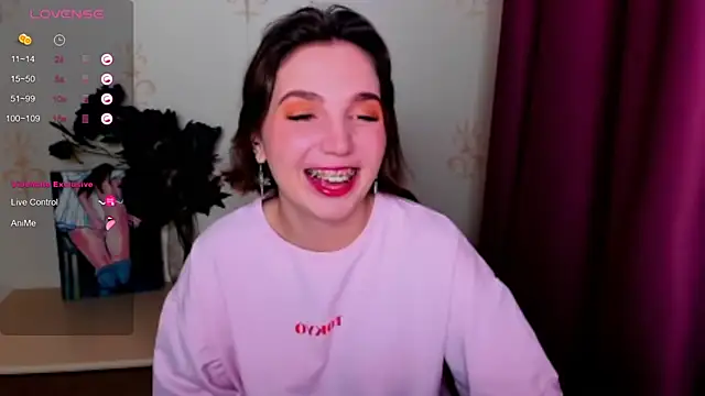 KindHazelHere  online show from 30, 9, 2025