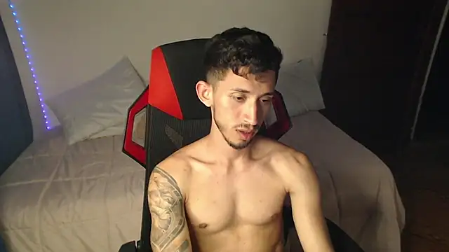 Snapshot of stevenSEX123 chatting on 1, 12, 2024 stevenSEX123 online show from 1, 12, 2024