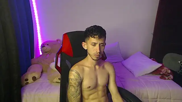 Snapshot of stevenSEX123 chatting on 9, 12, 2024 stevenSEX123 online show from 9, 12, 2024