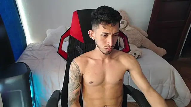 Snapshot of stevenSEX123 chatting on 16, 12, 2024 stevenSEX123 online show from 16, 12, 2024