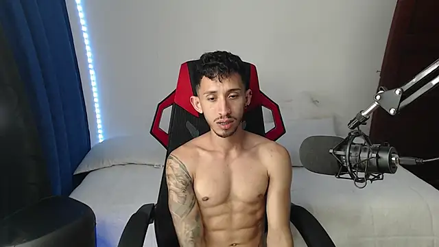 Snapshot of stevenSEX123 chatting on 1, 1, 2025 stevenSEX123 online show from 1, 1, 2025