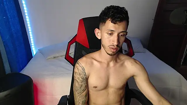 Snapshot of stevenSEX123 chatting on 1, 1, 2025 stevenSEX123 online show from 1, 1, 2025