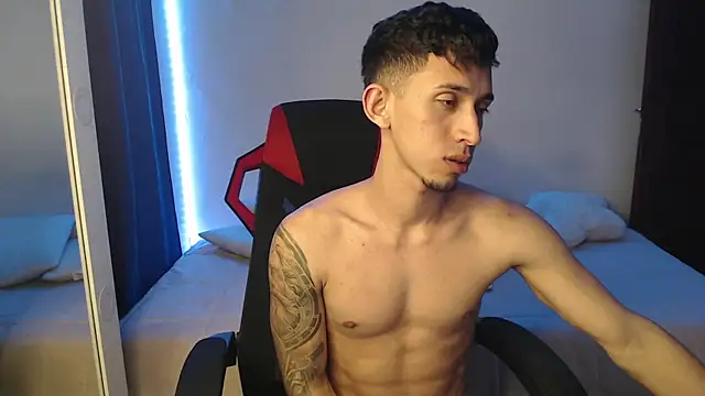 Snapshot of stevenSEX123 chatting on 28, 2, 2025 stevenSEX123 online show from 28, 2, 2025