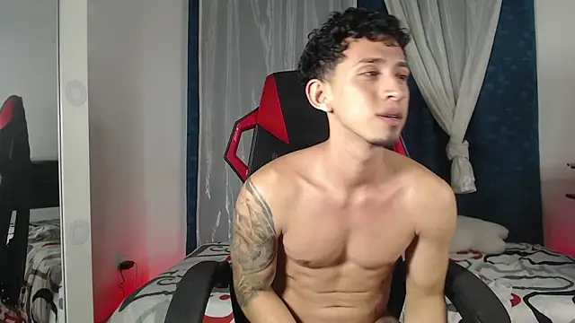 Snapshot of stevenSEX123 chatting on 19, 9, 2025 stevenSEX123 online show from 19, 9, 2025