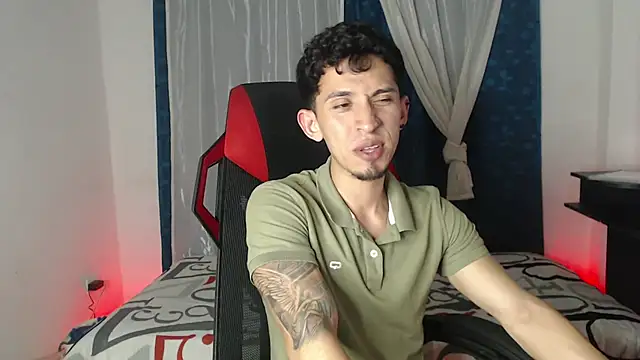 Snapshot of stevenSEX123 chatting on 21, 9, 2025 stevenSEX123 online show from 21, 9, 2025