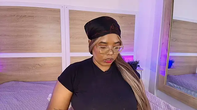 nickypurple  online show from 27, 6, 2026