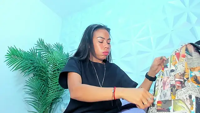 Hellen Sky online show from 28, 12, 2024