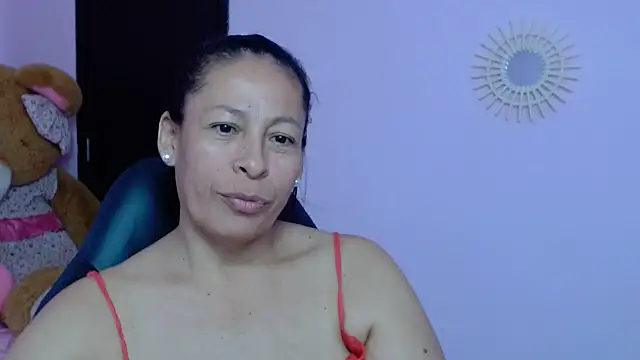 mature martina online show from 12, 1, 2025