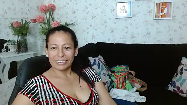 mature martina online show from 21, 1, 2025