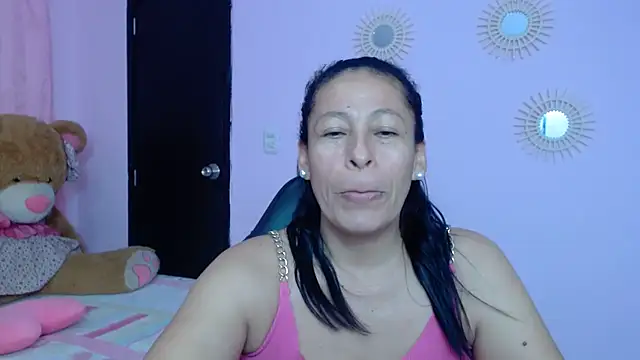 mature martina online show from 1, 2, 2025